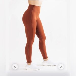 Alphalete pulse kinetic legging